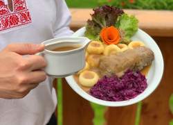 Rolada śląska z kluskami