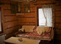 foto. Chatka 100-latka
