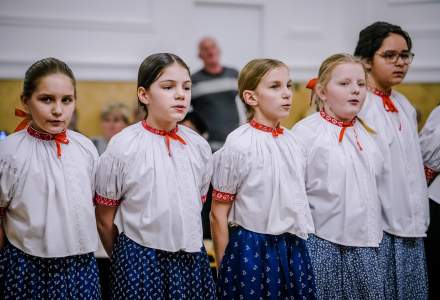 Uczestnicy Świątecznego Spotkania dla Seniorów w Koniakowie fot. M.Kuźma