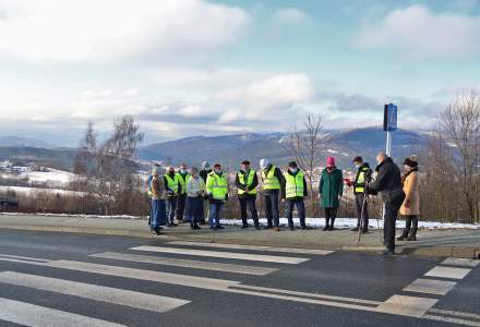 Oddanie do użytku chodnika na Beskidzie