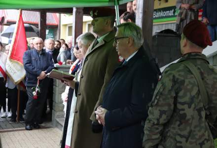 Uroczystość odsłonięcia tablicy kpt. Ignacego Gazurka