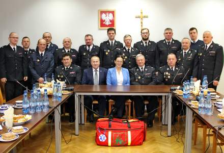 Spotkanie połączone z przekazaniem zestawu ratunkowego