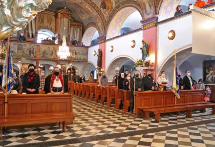 Msza święta za Ojczyznę w kościele Dobrego Pasterza w Istebnej Centrum