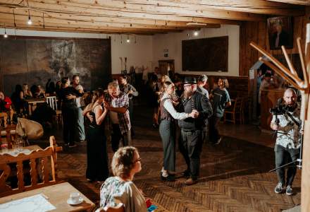 Potańcówka  „U Ujca” fot. Jakub Matuszny