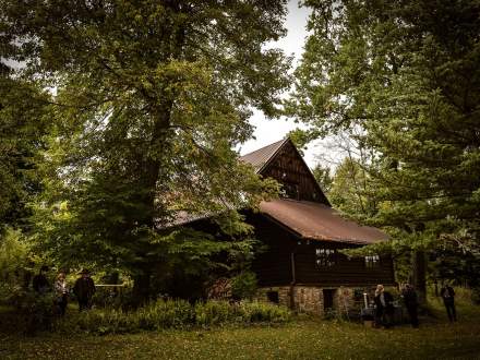 Wokół dziedzictwa Beskidu Śląskiego pędzlem Jana Wałacha. Koncert Muzyka Gór