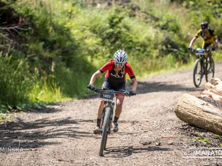 Anna Kaczmarzyk na trasie podczas Bike Atelier MTB Maraton – Jeleśnia