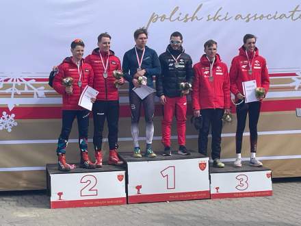Sztafeta NKS Trójwieś Beskidzka (2 miejsce)