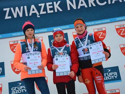 Zuzanna Fujak (w środku) i Jolanta Jałowiczor (z prawej) (foto: Anna Karczewska/PZN)