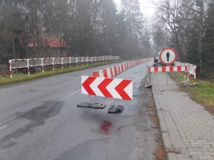 remont mostu w na Glinianym - widok od  Istebnej