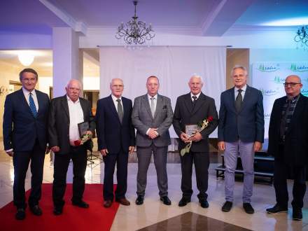 I Gala Sportu - (od lewej) Jan Gazur Sołtys Koniakowa, Jan Dragon, Paweł Gorzołka, Stanisław Legierski, Stanisław Kawulok,Jarosław Hulawy, Michał Kohut