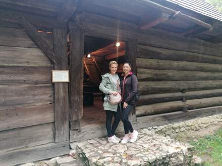 Zabytkowe budynki w skansenie w Roznowie pod Radhostem w CZ