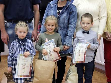Nagrodzone dzieci Maria Rudnik, Nikola Matuszny, Paweł Grzankowski