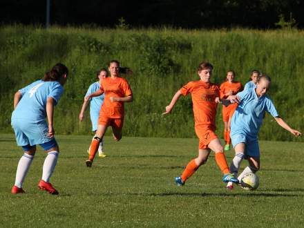 UKS Gimnazjum Istebna - Jaskółki Chorzów 2:1