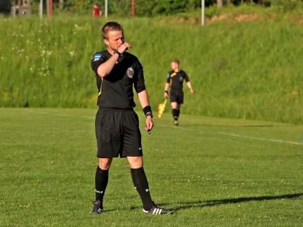 UKS Gimnazjum Istebna - Jaskółki Chorzów 2:1