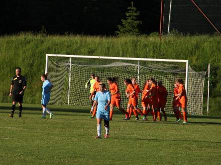 UKS Gimnazjum Istebna - Jaskółki Chorzów 2:1