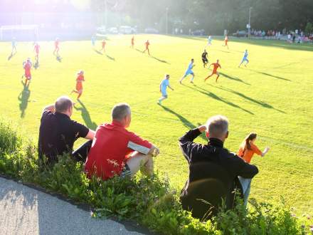 UKS Gimnazjum Istebna - Jaskółki Chorzów 2:1