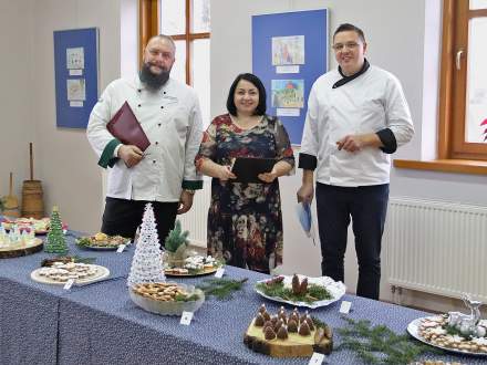 Jury konkursu (od lewej): Artur Kupczyk, Łucja Dusek-Francuz i Józef Łupieżowiec