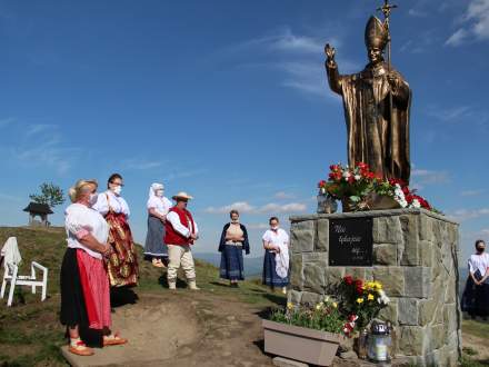 Uroczystości 100. rocznicy urodzin św. Jana Pawła II na Ochodzitej