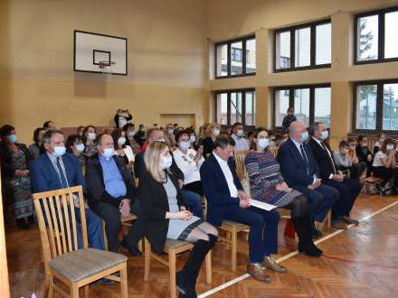 Uroczyste otwarcie nowej  Zielonej pracowni - biologiczno-chemicznej pn. Życie nicią malowane...