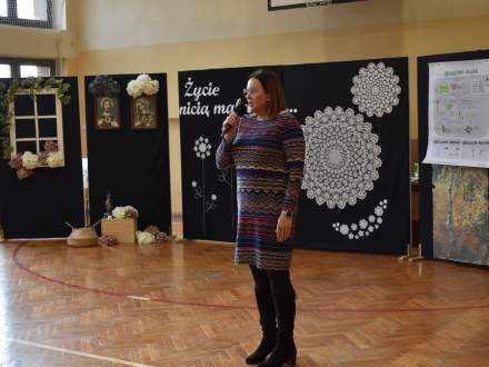 Uroczyste otwarcie nowej  Zielonej pracowni - biologiczno-chemicznej pn. Życie nicią malowane...