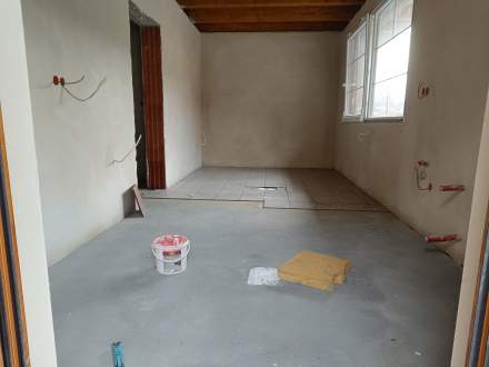 Pawilony handlowe przy Amfiteatrze pod skocznią- prace wykończeniowe pawilonów