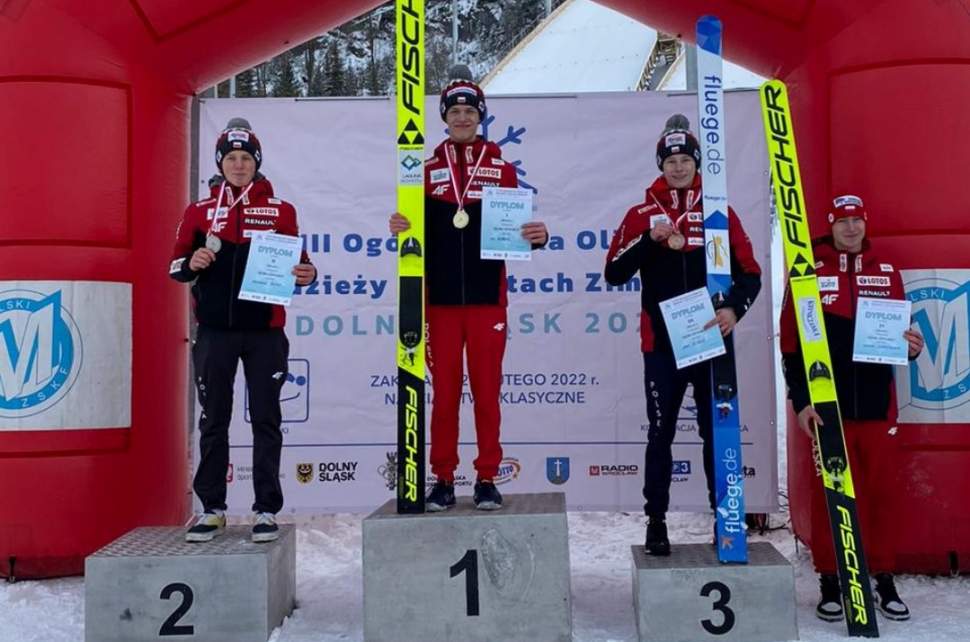 Arkadiusz Jojko na drugim stopniu podium (foto: materiały internetowe PZN)