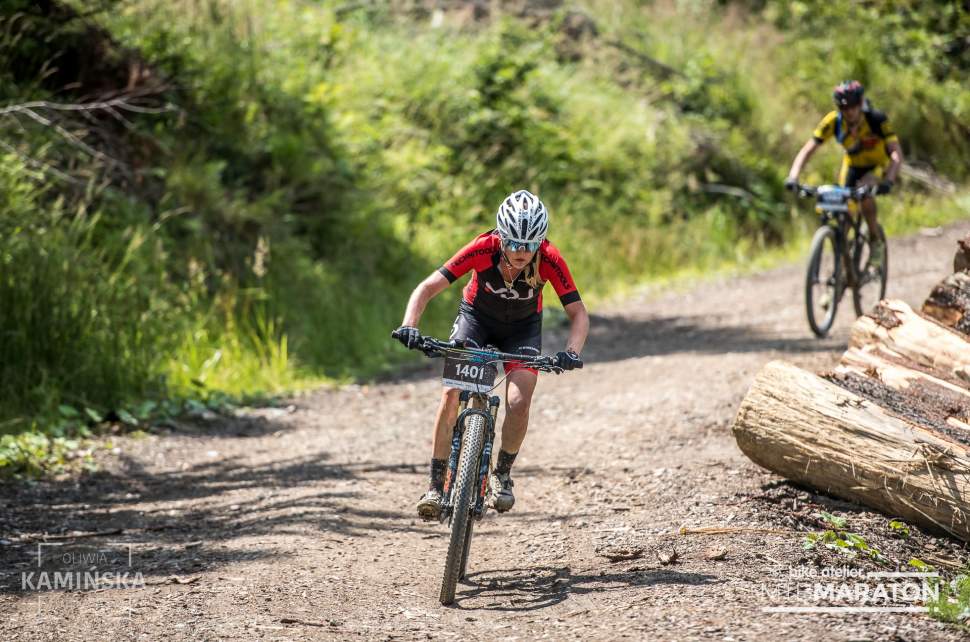 Anna Kaczmarzyk na trasie podczas Bike Atelier MTB Maraton – Jeleśnia