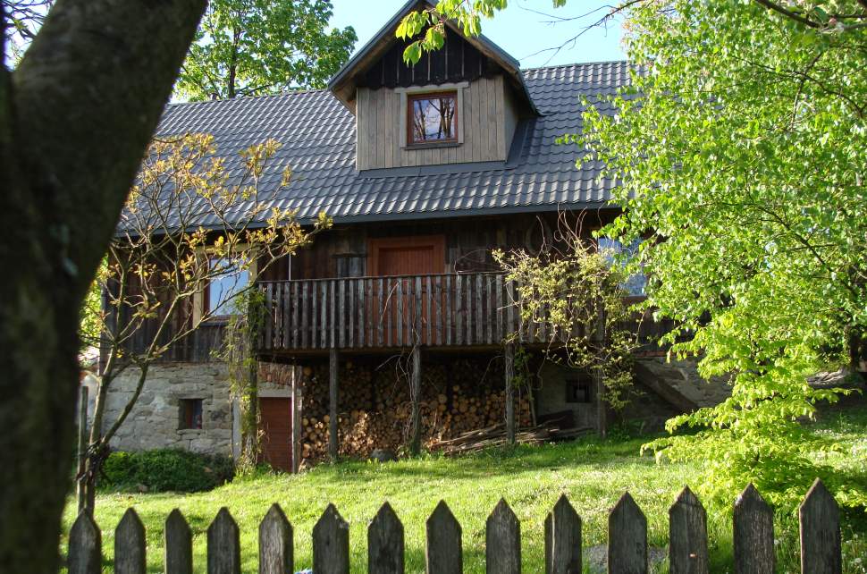 foto. Chatka 100-latka