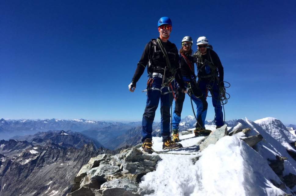 Tadeusz papierzyński i ekipa na szczycie Matterhorn
