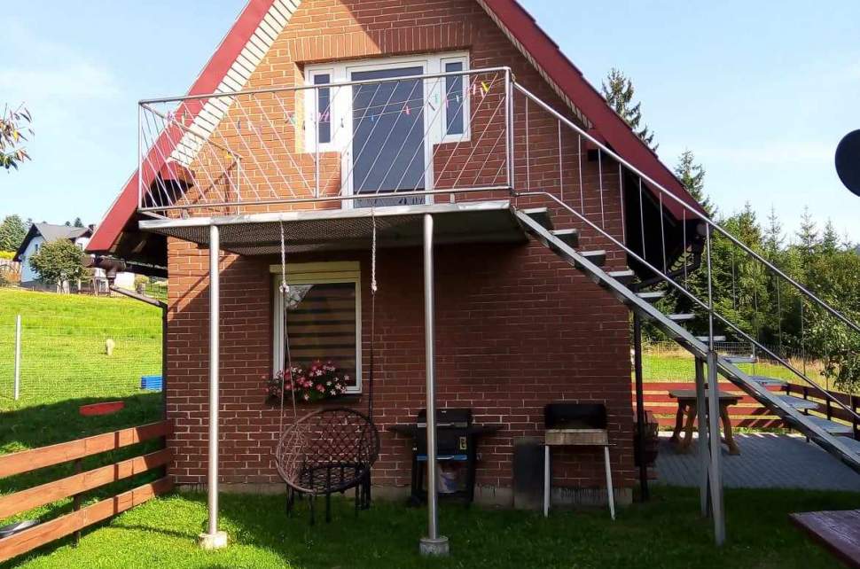 Domek widok z zewnątrz